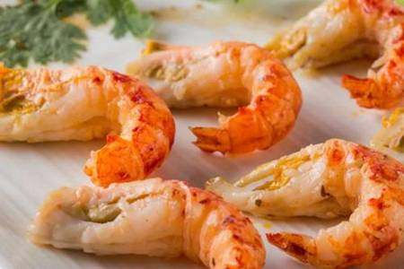 虾不能和什么吃