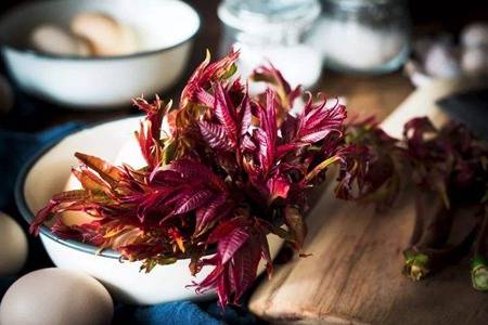 教你止嗝小方法