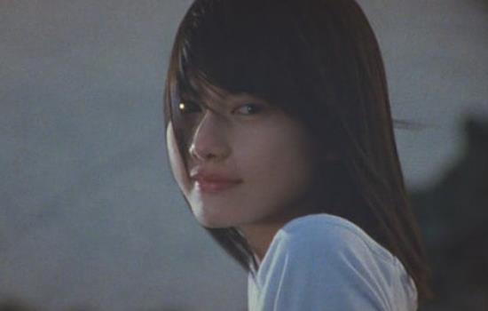 1538187672438552.jpg 她在这个城市把爱心交给陌生人,也在执着的等.jpg