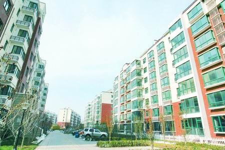 1538286552534672.jpg 她不爱的那个人死了,她爱的那个人找了别人.jpg