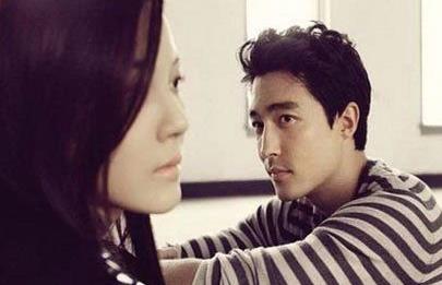 1538286647237840.jpg 她不爱的那个人死了,她爱的那个人找了别人.jpg