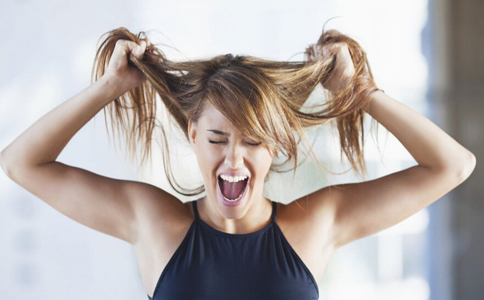 1537168859735062.jpg 回家看到老公没煮饭,怒火中烧的我报了警〖前篇〗.jpg