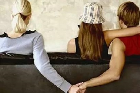 1537257281918073.jpg ae.jpg