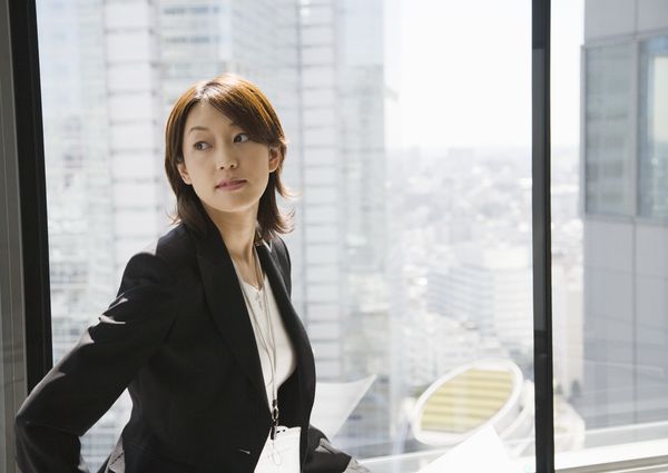 1537427110922737.jpg 她说她想做个精致女人,所以就不停的找情人.jpg