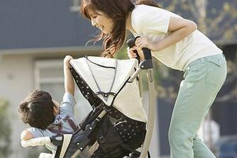 我给儿子送眼镜，可到学校就尴尬了〖后篇〗