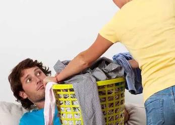 1535677150828787.jpg 婚后家务谁来做?这件事情处理不好就不愉快,但这招让你轻松应对!.jpg