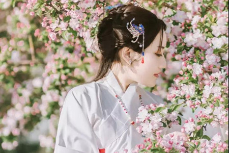 1535701165159415.jpg 女人在婚姻中的这两个时刻,最让男人心动