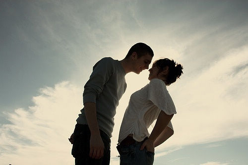 你想让关系发展总在找话题，但是对方为何不想理你？〖后篇〗