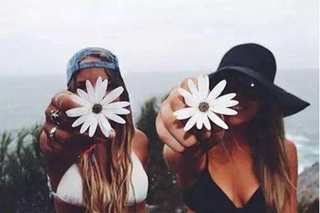 约好毕业旅游二人行变成三人行，我真的很讨厌闺蜜男朋友