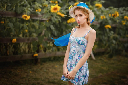 1534758679545734.jpg 女人遇到的最好爱情,是对方的理解不责备