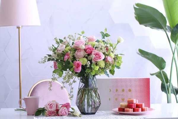 1534843603986303.jpg 对待爱情小心翼翼的你,终究成了输家