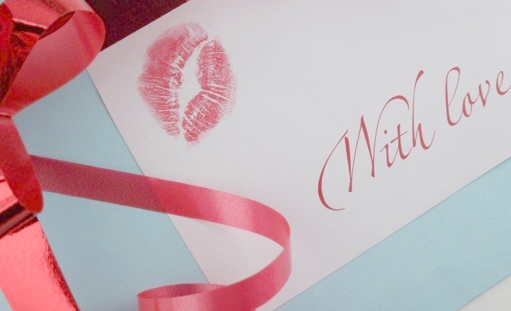 发现老公之前写给别人的情书,后来我们常常吵架〖前篇〗